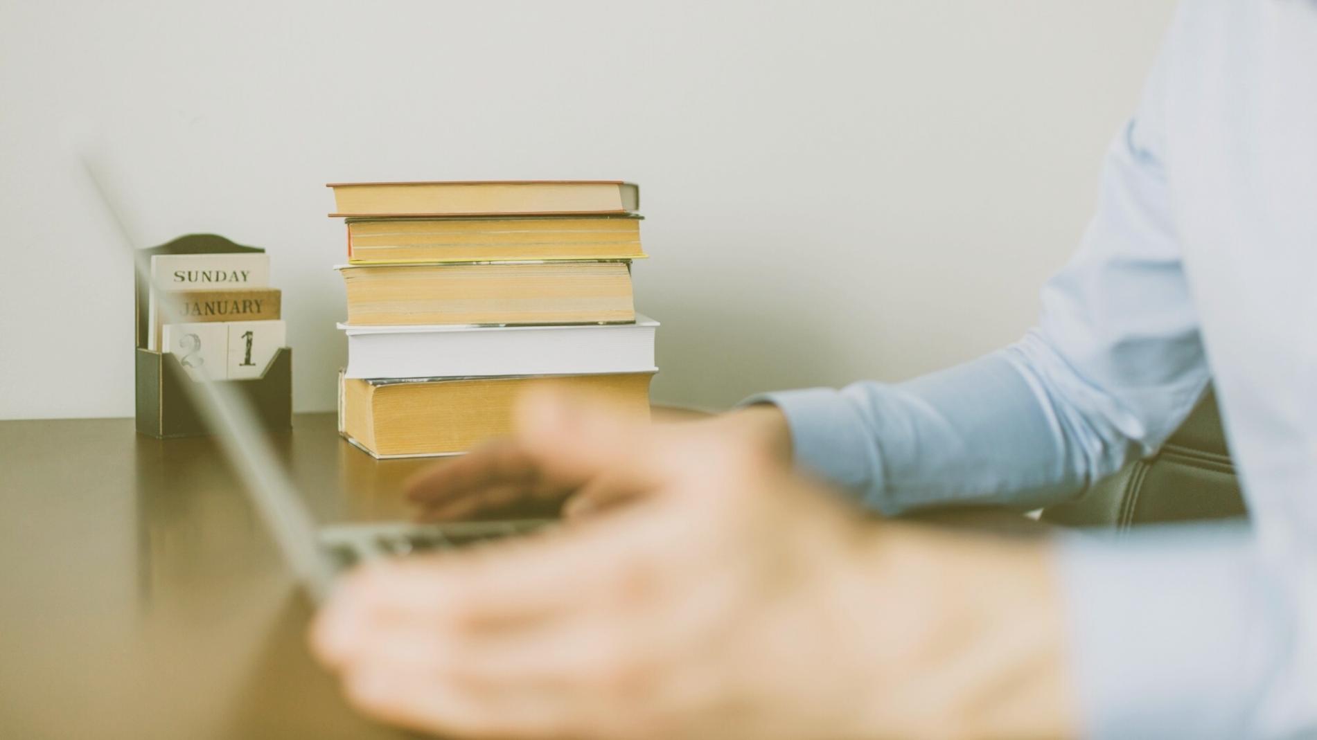 Sala seminaryjna platformy Luvnase - przestrzeń do nauki administracji cyfrowej